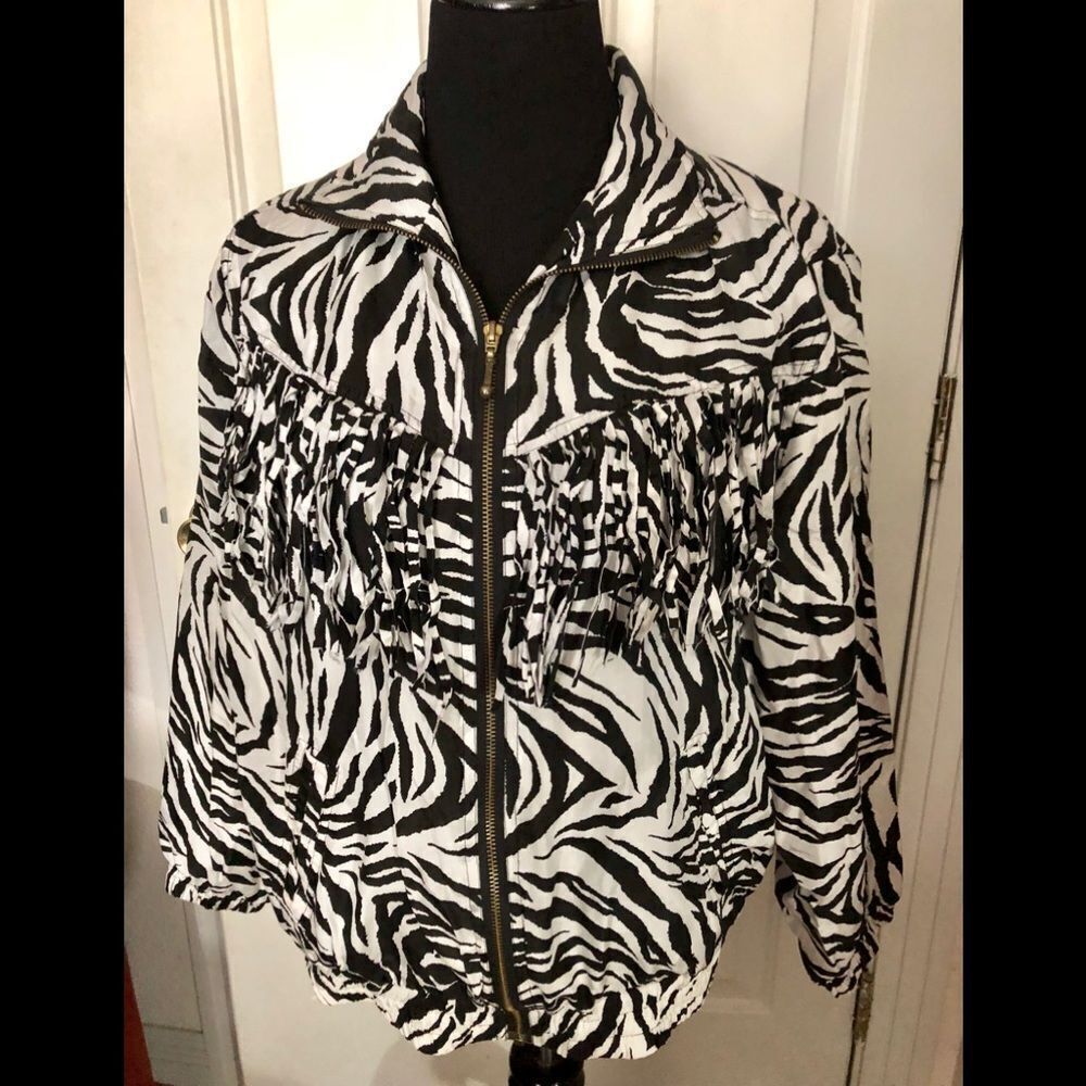 Cute silk jacket by Abvien size small